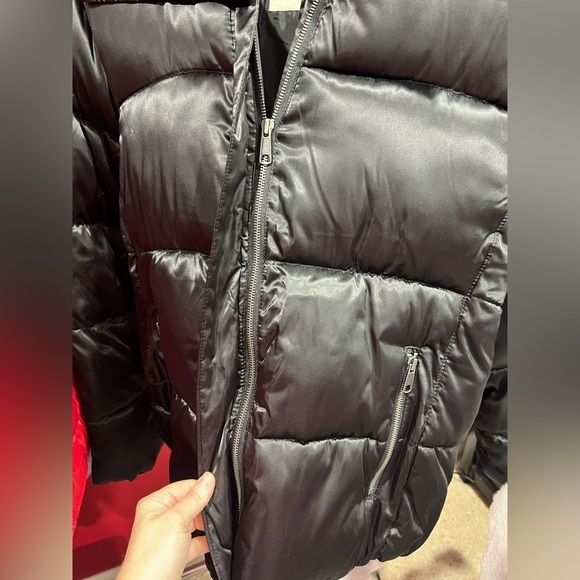 NEW NWT Old Navy black shiny puffer jacket coat 2x XXL - Picture 5 of 9